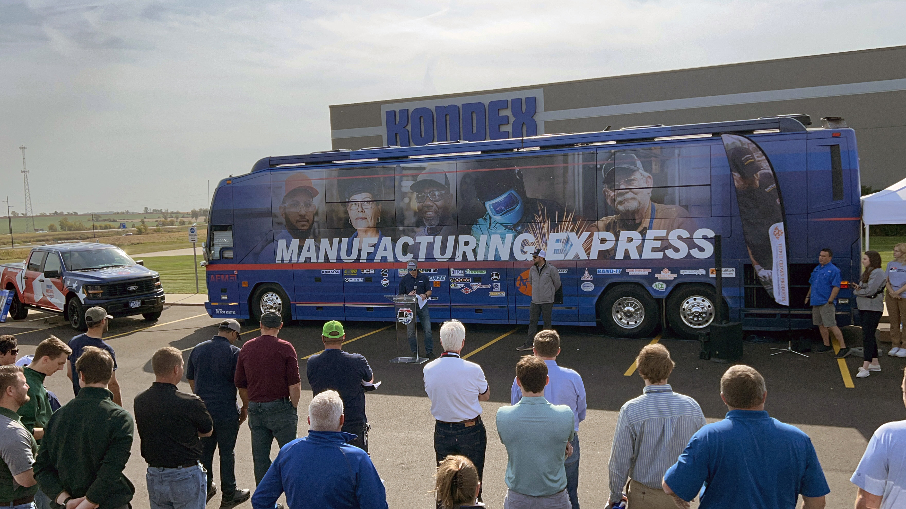 Kondex President Keith Johnson addresses associates and visitors